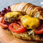croissant-s-kuracim-reznom-recept-na-chutny-sendvic.webp.webp